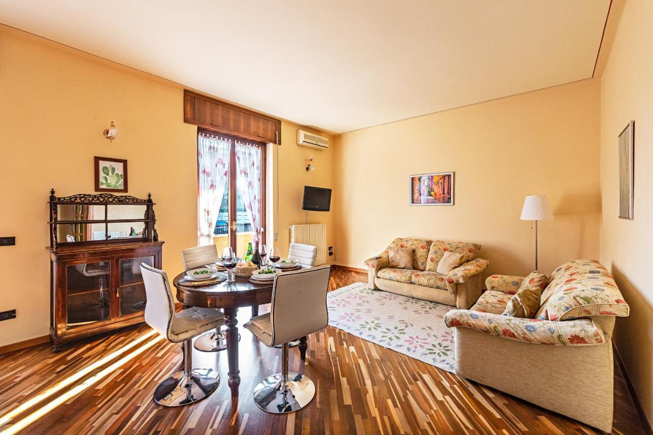 La Magnolia 2 Apartment By Wonderful Italy Desenzano del Garda Exterior foto